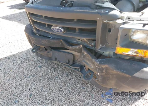 2001 Ford F-250 Xl/Xlt z USA, uszkodzony, nr VIN 1FDNF20L91EB07946